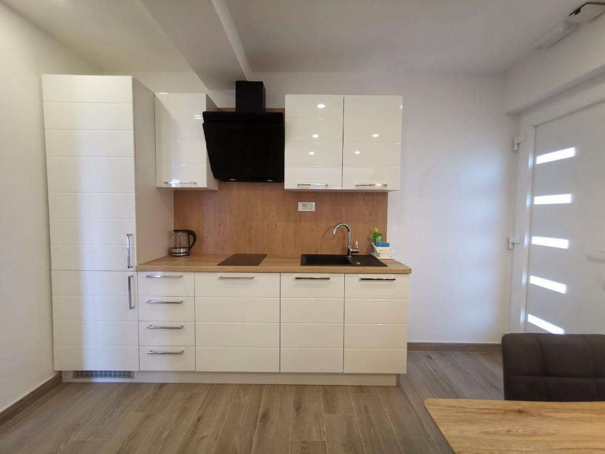 Apartments Tonkita With Jacuzzi Makarska Exterior foto